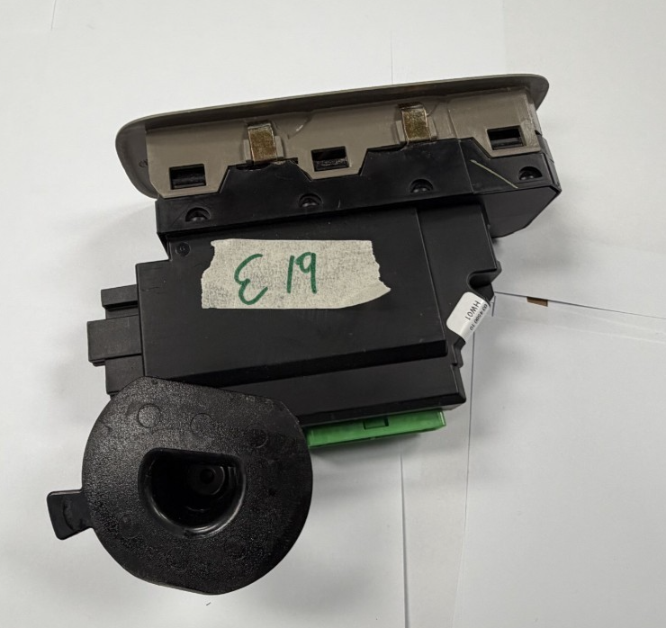 05 06 2005 2006 Volvo S60 V70 Master Window Switch Left Driver 30739980