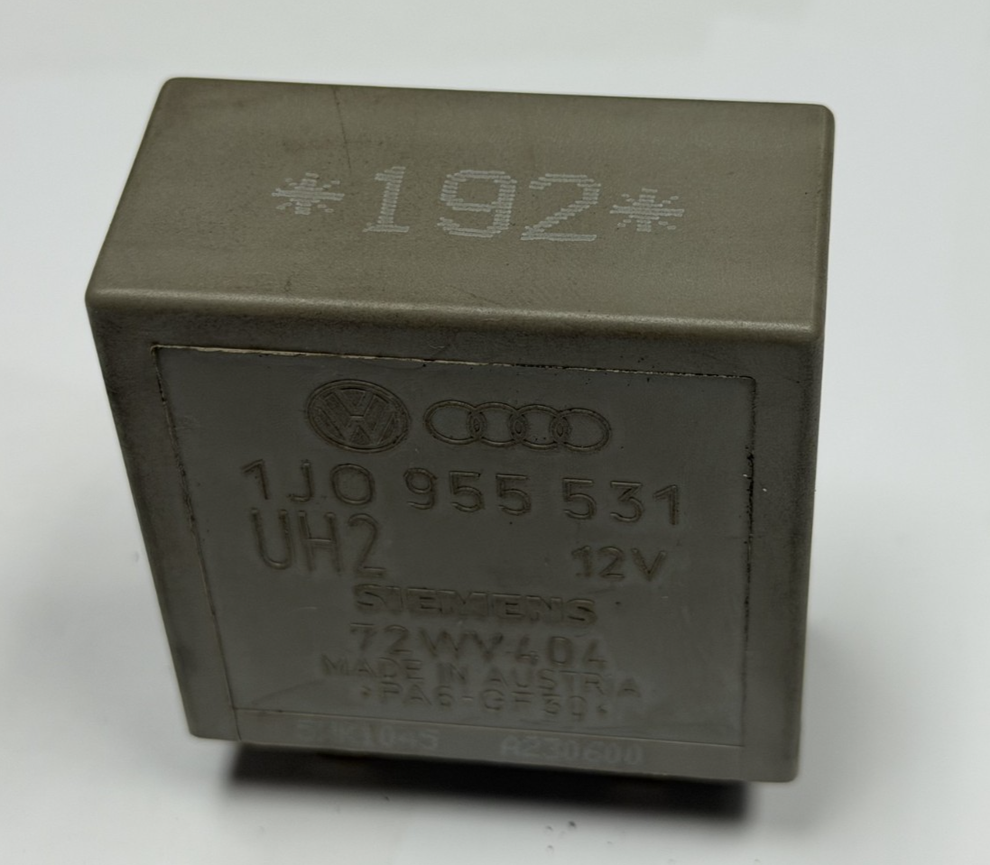 Intermittent Wiper Relay 12V 1J0 955 531 fits VW Audi Porsche MK4 Golf Jetta