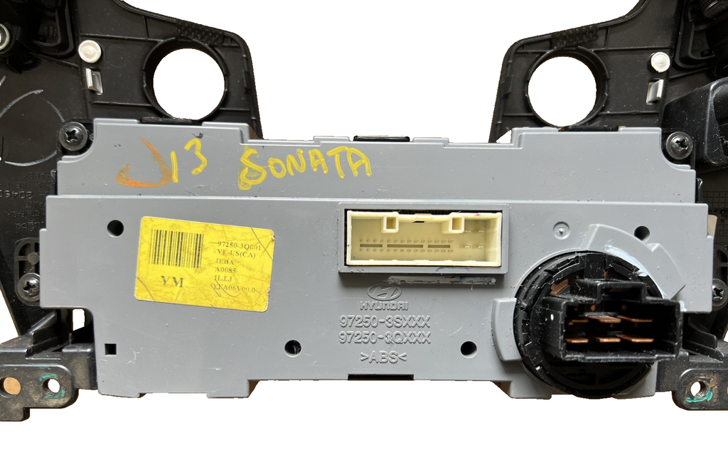 2011-2014 Hyundai Sonata AC Heater Temperature Climate Control Radio Bezel