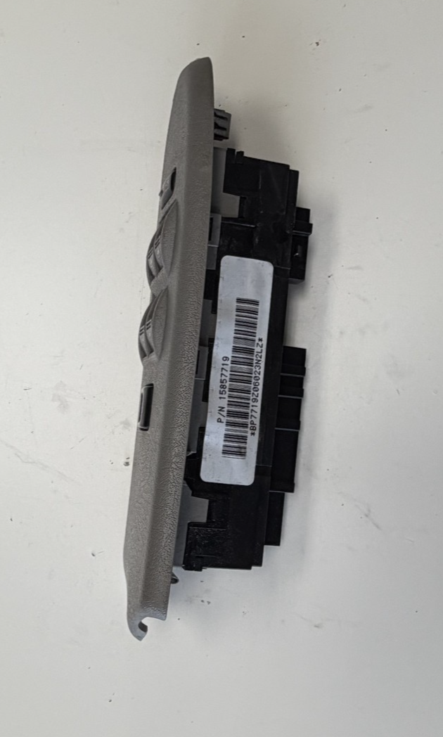 Left Side Master Power Window Switch 15857719 fits 06-09 Chevy Trailblazer