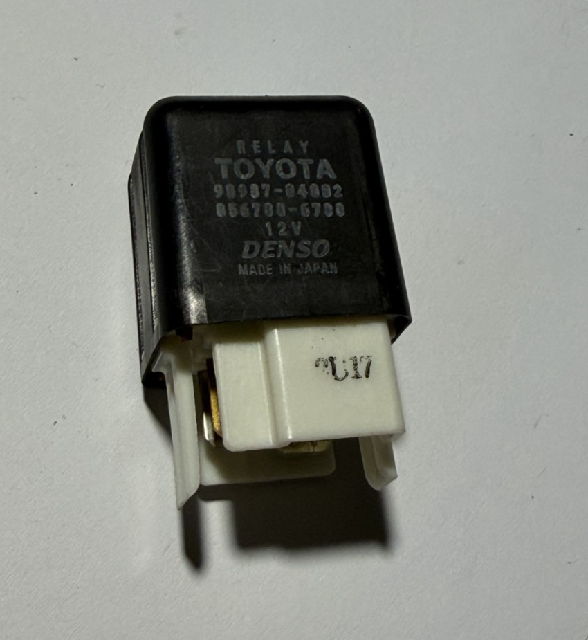 1995-2004 Toyota Avalon Blower Motor Relay 12V 90987 04002, 056700 6780 Black