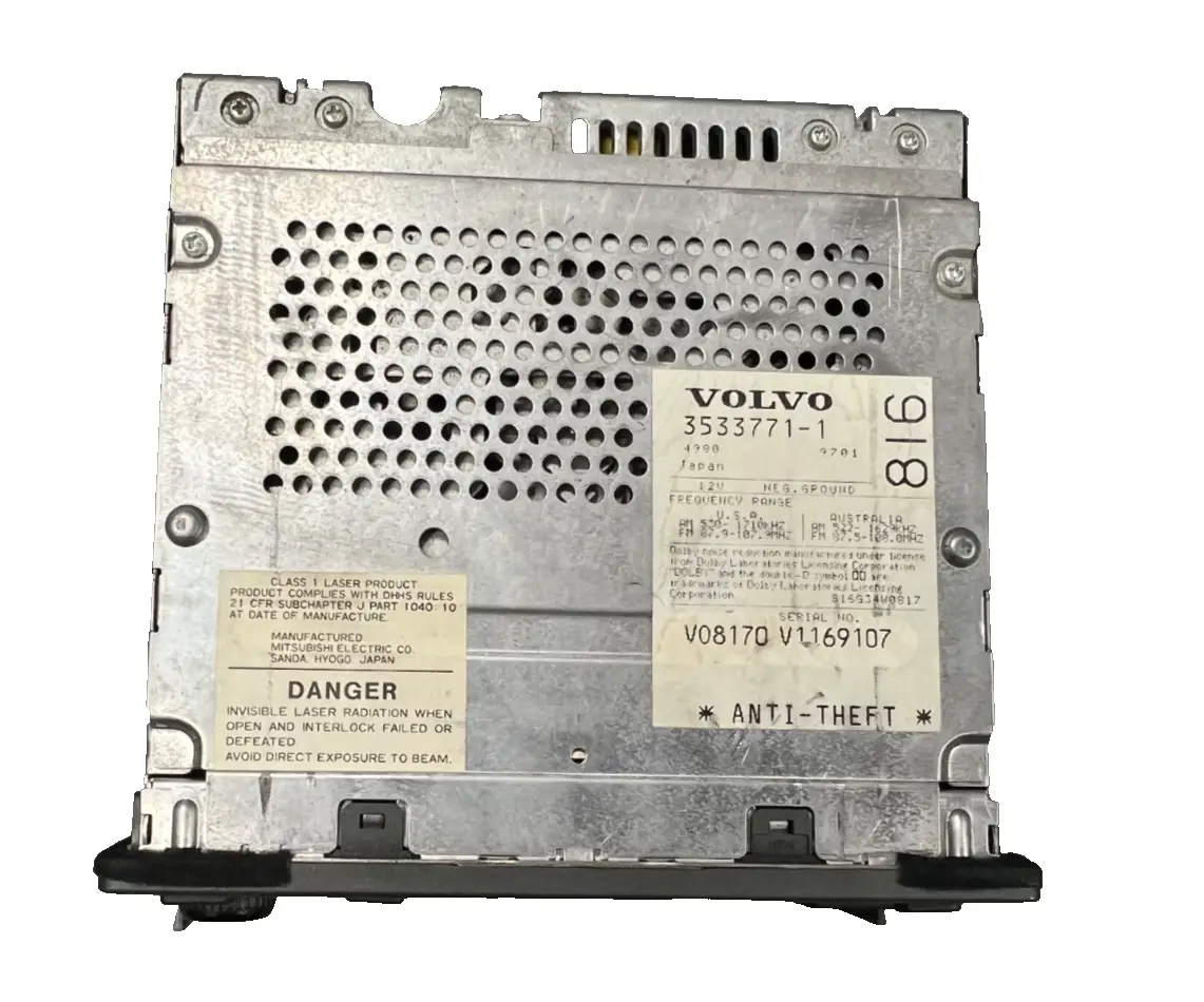 Radio Stereo CD Player 3533771 fits 97 98 99 00 01 02 03 04 Volvo 850 S70 by Volvo