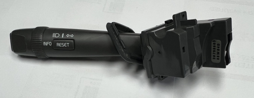 2001-2004 Volvo S60 S80 V70 XC70 XC90 Turn Signal Info Reset Switch 30798609