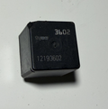 Tyco 5-Pin Automotive Relay 40A 12VDC 12193602 fits 2005 Chevrolet Silverado