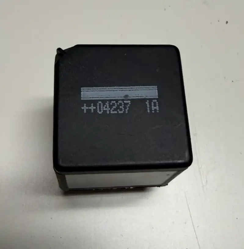 2004-2006 Land Rover Freelander Relay 2S7T 14B192 AA, V23136 B1 X66 Black by Unbranded