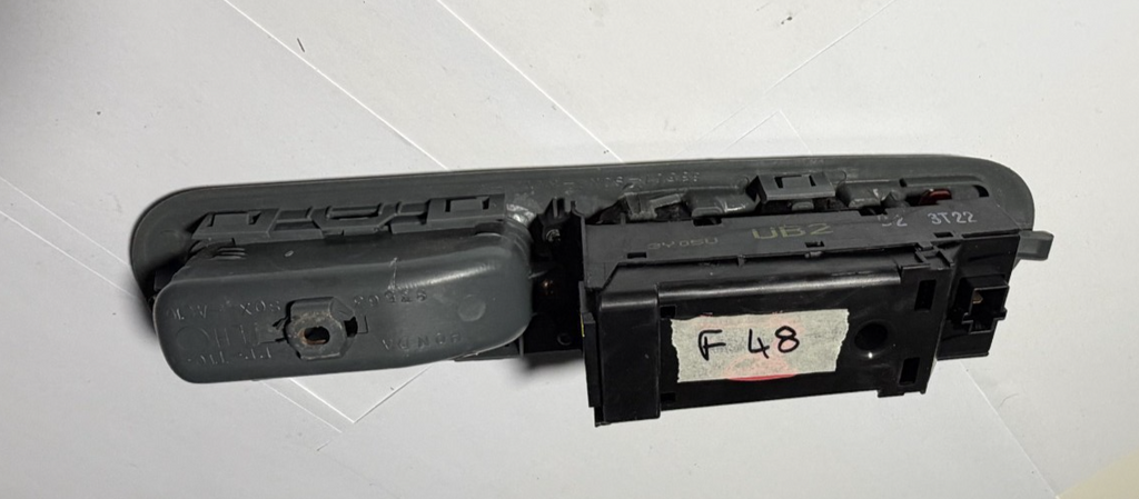 99-04 Honda Odyssey Master Power Window Switch Front Left 83560S0X A230M1