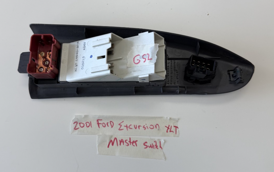 2000-2001 Ford Excursion Left Driver Master Lock Window Switch XL1T 14540 BAW