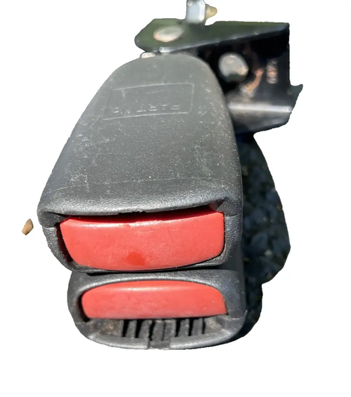 1990 1991 1992 1993 1994 1995 Volvo 940 Seatbelt Seat Belt Clip Black by OEM