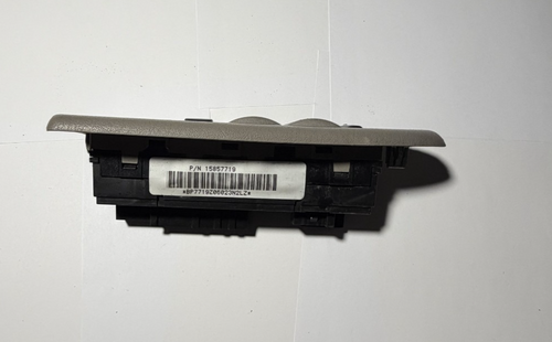 06-09 Chevy Trailblazer Driver Left Side Master Power Window Switch 15857719