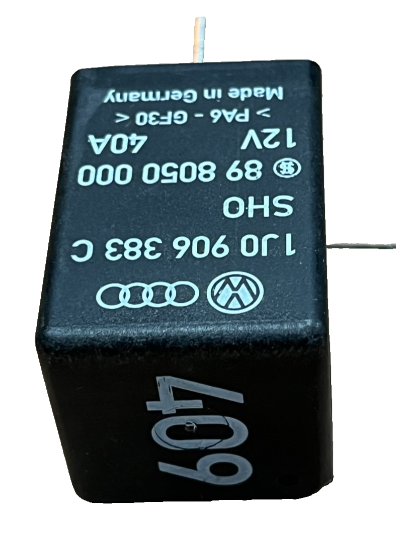 2001 2002 2003 2004 2005 Volkswagen Passat Fuel Pump Relay 12V 40A Black