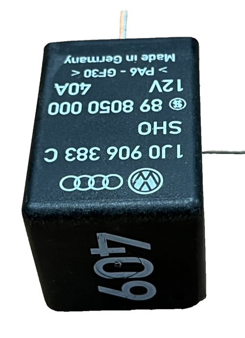 2001 2002 2003 2004 2005 Volkswagen Passat Fuel Pump Relay 12V 40A Black