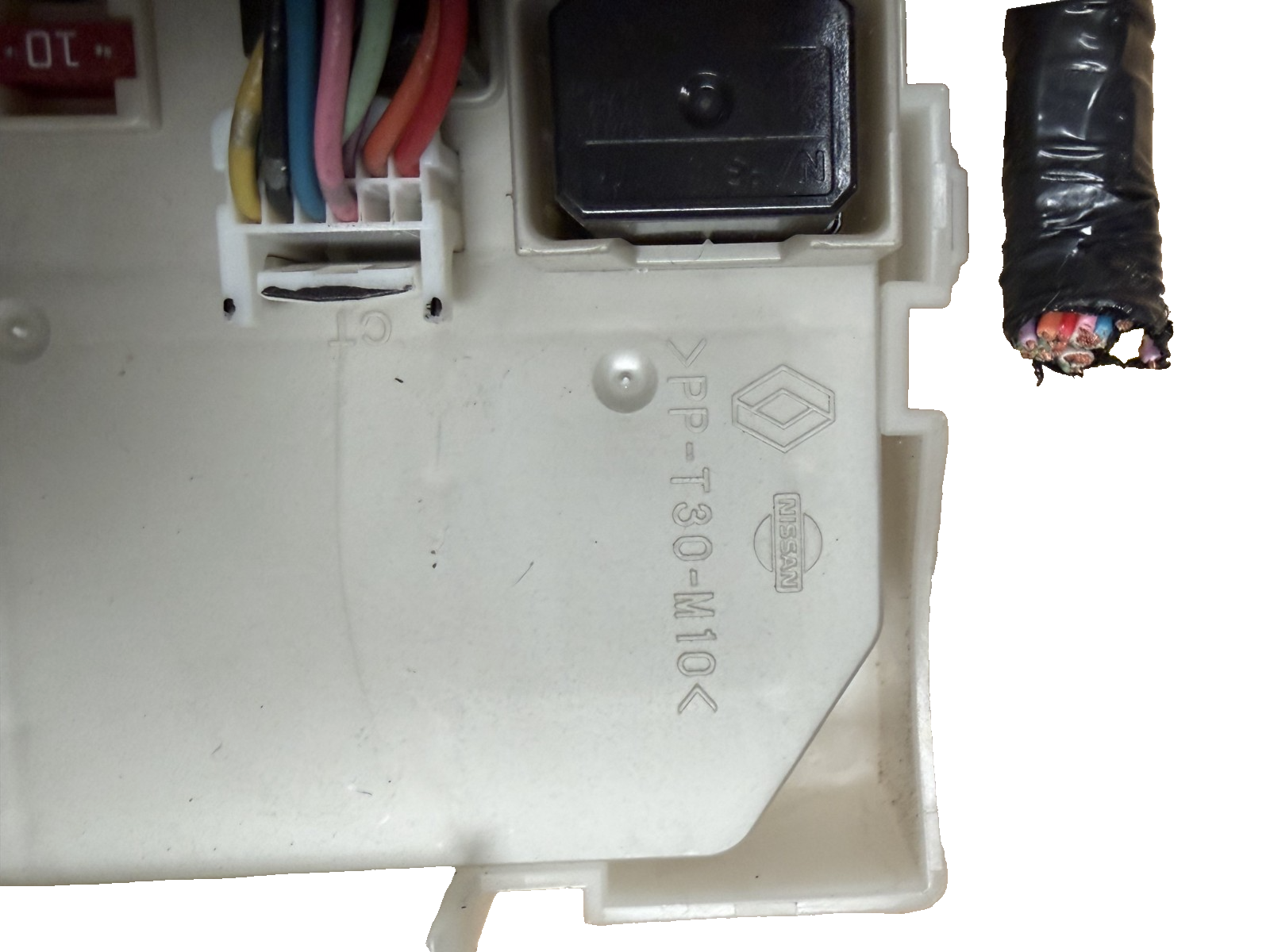 2004 2005 2006 2007 Nissan Pathfinder Engine Fuse Relay Box Module 284B67S002