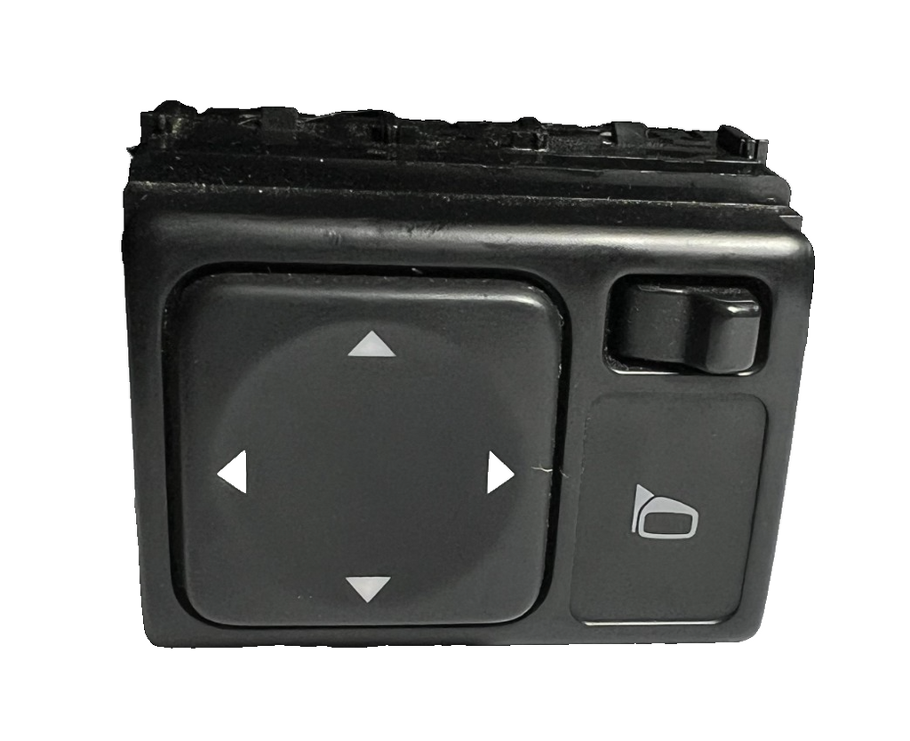 2004 2005 2006 2007 Nissan Armada Side View Mirror Control Switch OEM 3322K3