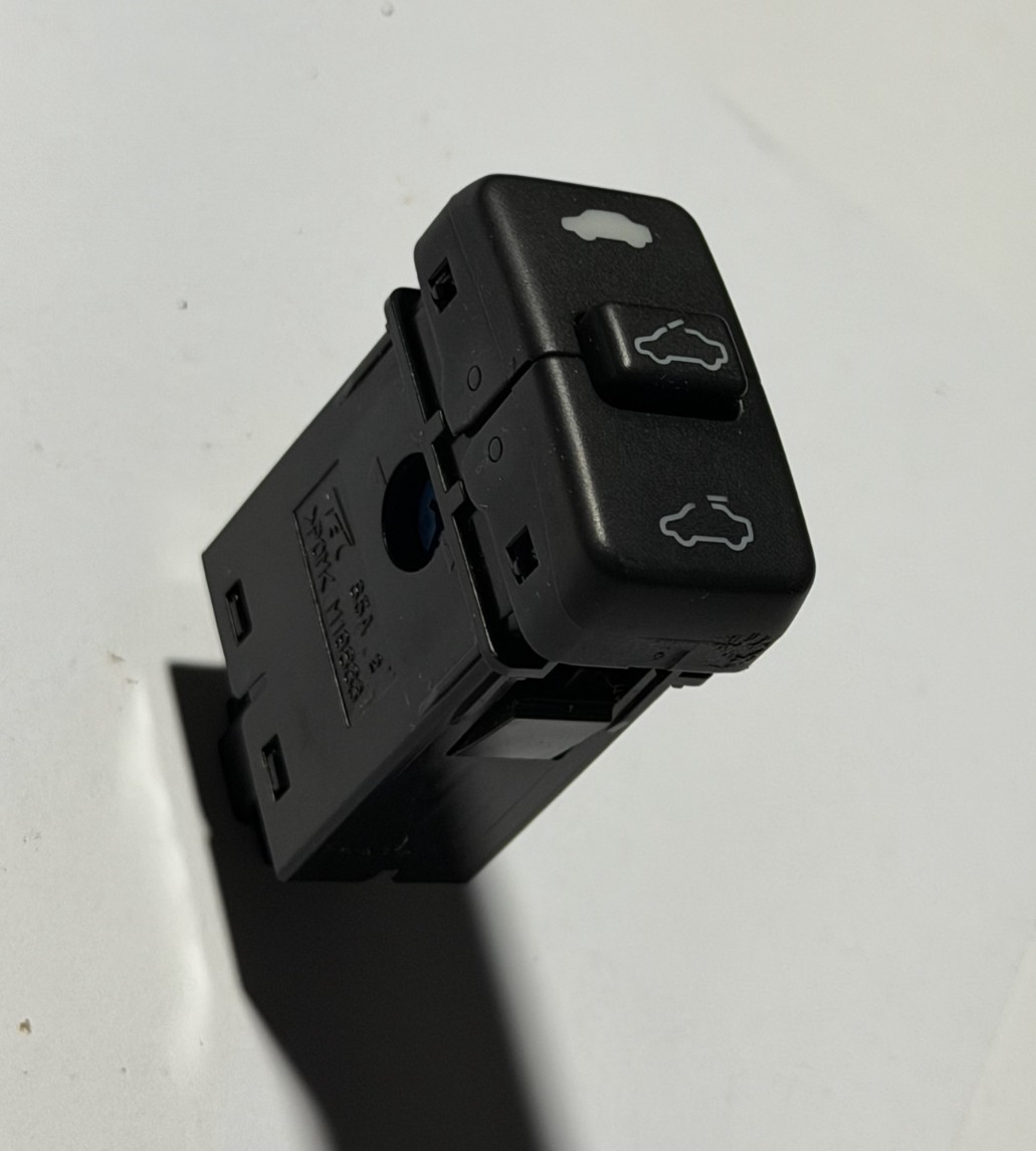 Sunroof Sun Roof Control Switch Black M19833 fits 01 02 03 04 05 Honda Civic