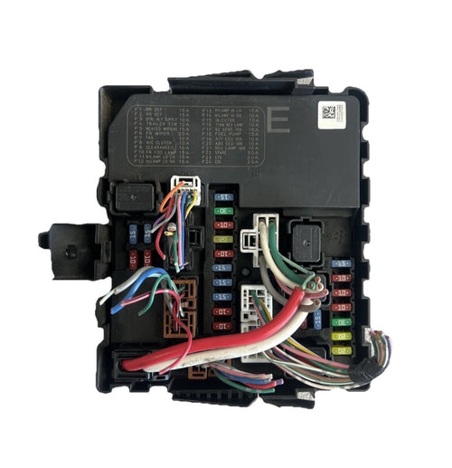 2009-2012 Nissan Pathfinder IPDM Power Distribution Module OEM 284B7 ZE03B
