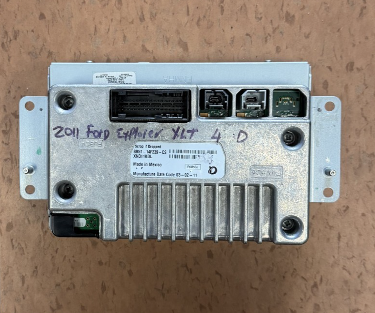 2011-2014 Ford Explorer Radio Info Display Screen with Module BB5T-14F239-CS