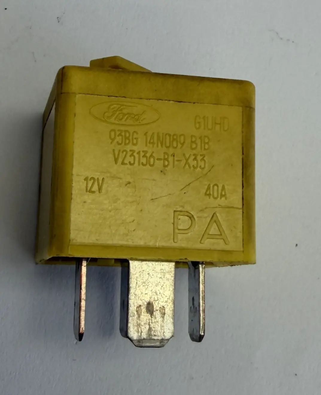 95-02 Ford Focus 4 Pin Relay 93BG 14N089 B1B, V23136 B1 X33 Yellow by Ford