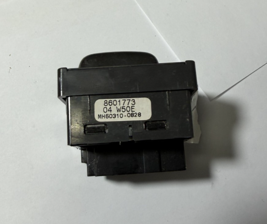 98-02 Volvo C70 S70 V70 Headlight Headlight Lamp Control Button 8601773 Black