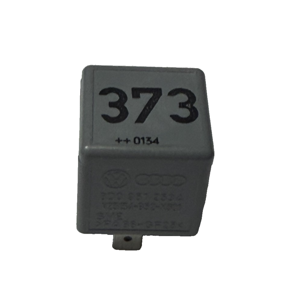 85-99 Volkswagen Passat Multifunctional Relay #373 8D0 951 253A V23134B52X301