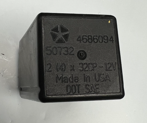 1999 2000 2001 2002 Jeep Grand Cherokee Turn Signal Flasher Relay 4686094