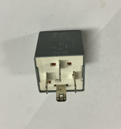 1999-2003 Volkswagen Beetle 1.8L Starter Relay 12V 10A OEM 3B0 911 251