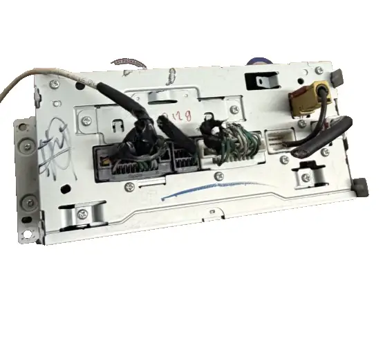 2009-2014 Volkswagen Routan AM FM CD Stereo Radio Media Receiver 05064843AG by Chrysler