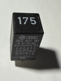99-05 Volkswagen Jetta Accessory Power Relay #175 3A0927181, 61233005 Black