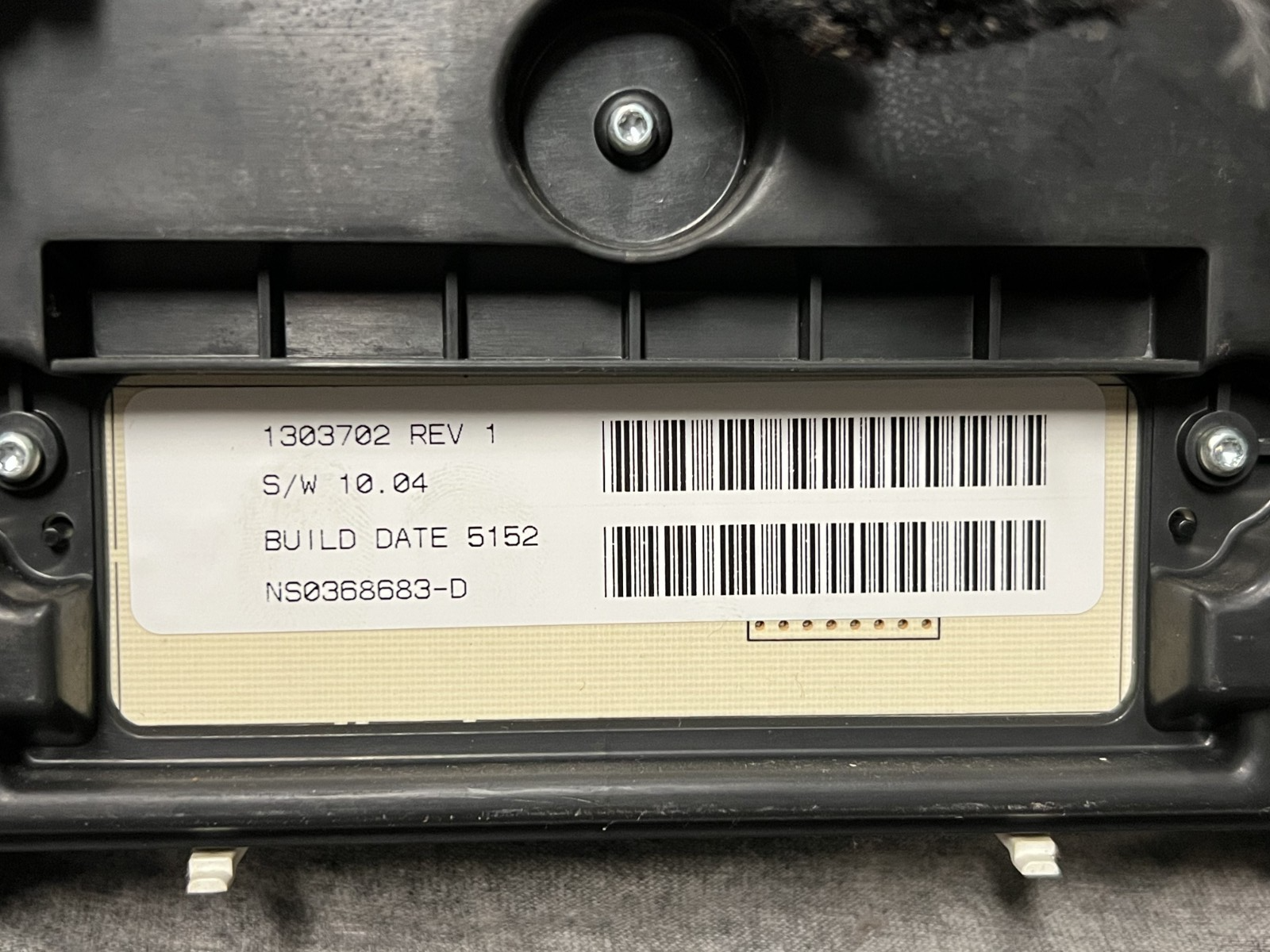 06 2006 Hummer H3 Instrument Cluster Speedometer OEM 1303702