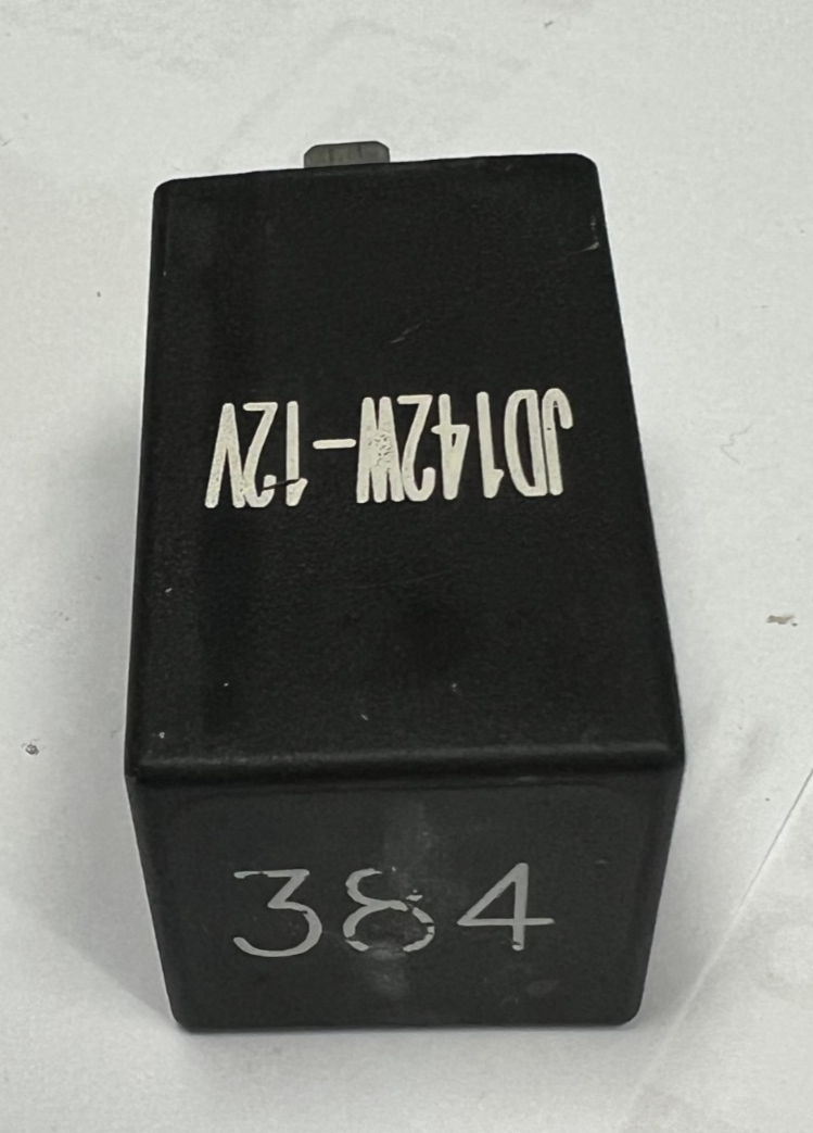 Volkswagen Passat Audi A4 AC Compressor Relay #384 12V JD142W Black
