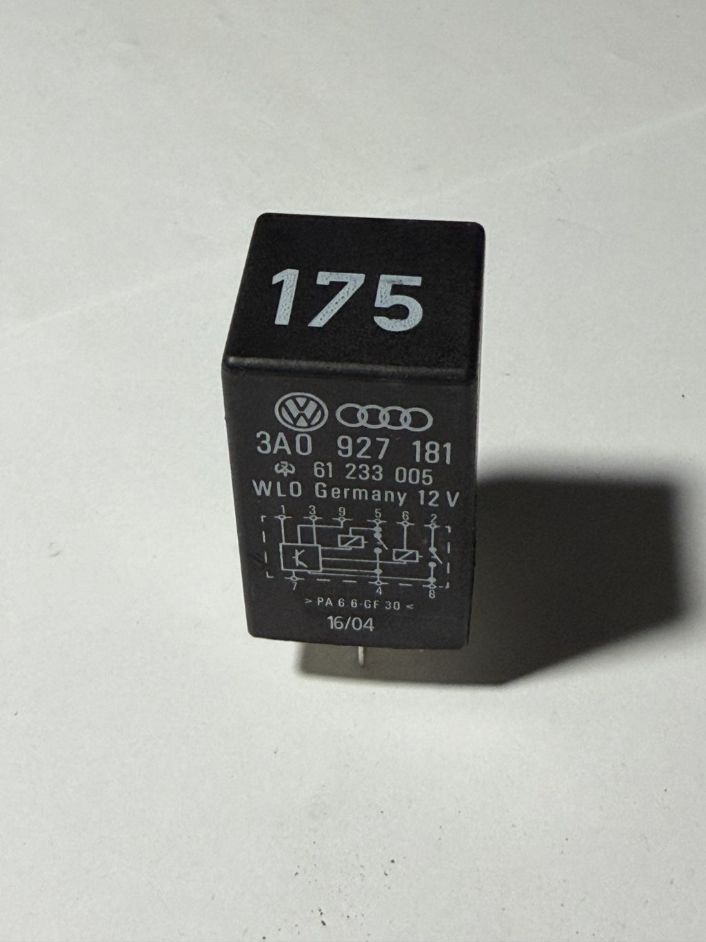 1999-2005 Volkswagen Jetta Accessory Power Relay 12V 3A0927181, 61 233 005