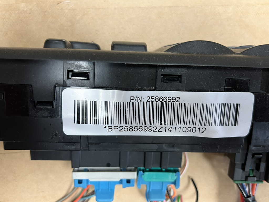 2006-2009 GMC Envoy Power Window Switch Master Driver Left Side 25866992