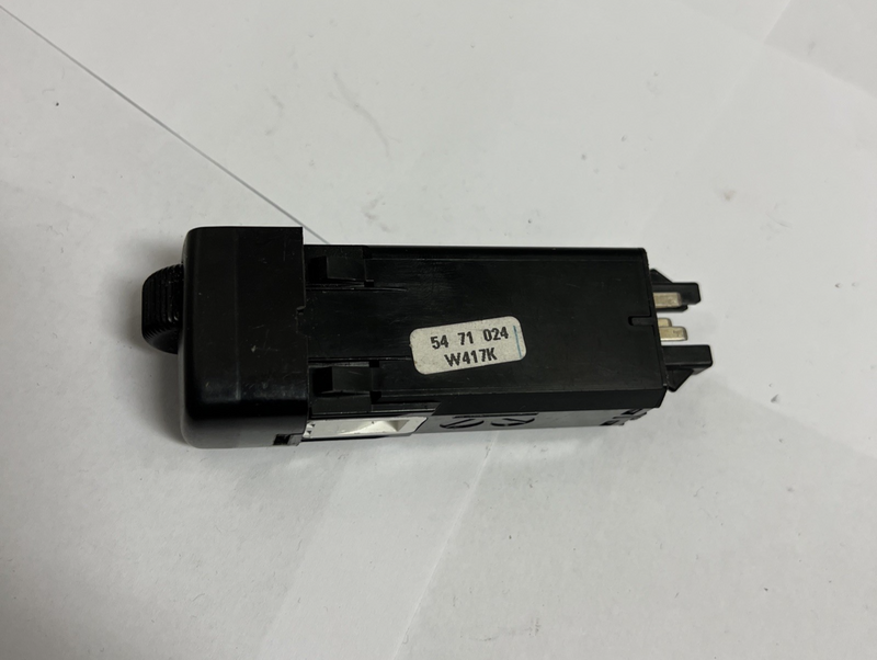 1999-2005 Saab 9-5 Seat Heater Warmer Control Switch OEM 5471024 W417K