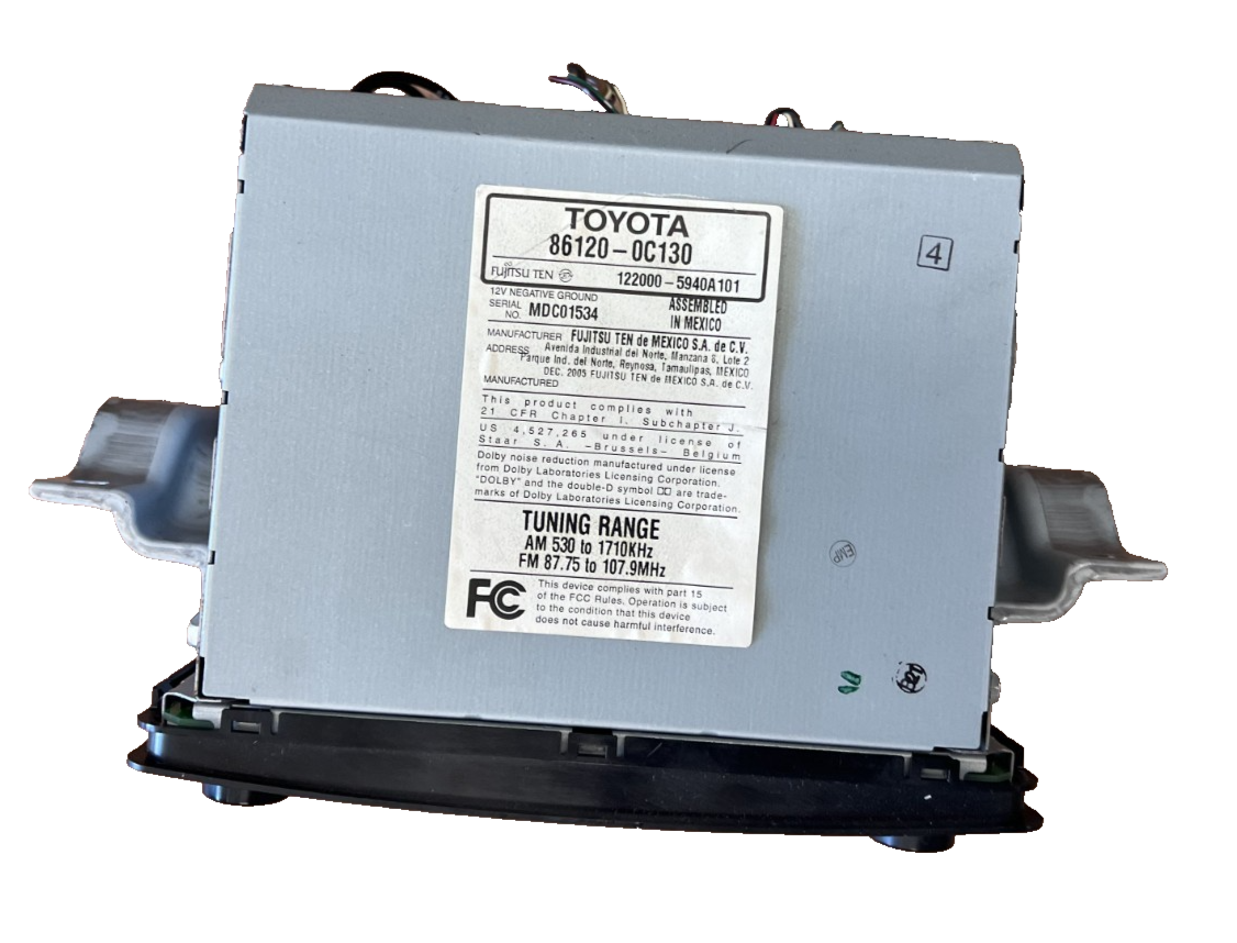 2003-2006 Toyota Tundra AM FM Radio with Cassette & CD Player 86120 0C130
