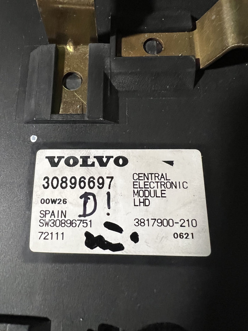 Central Electrical Module 30896697 fits 2000 2001 2002 2003 2004 Volvo S40