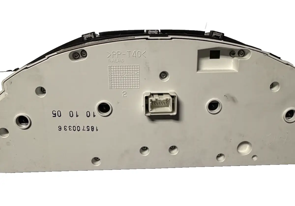 2003 2004 Volvo XC90 Dashboard Speedometer Instrument Cluster 8691648 by Volvo
