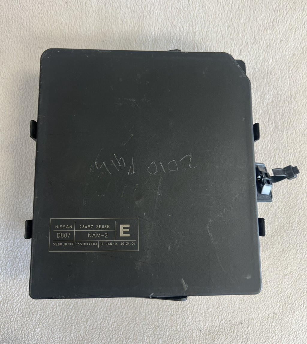 2009-2012 Nissan Pathfinder IPDM Power Distribution Module OEM 284B7 ZE03B
