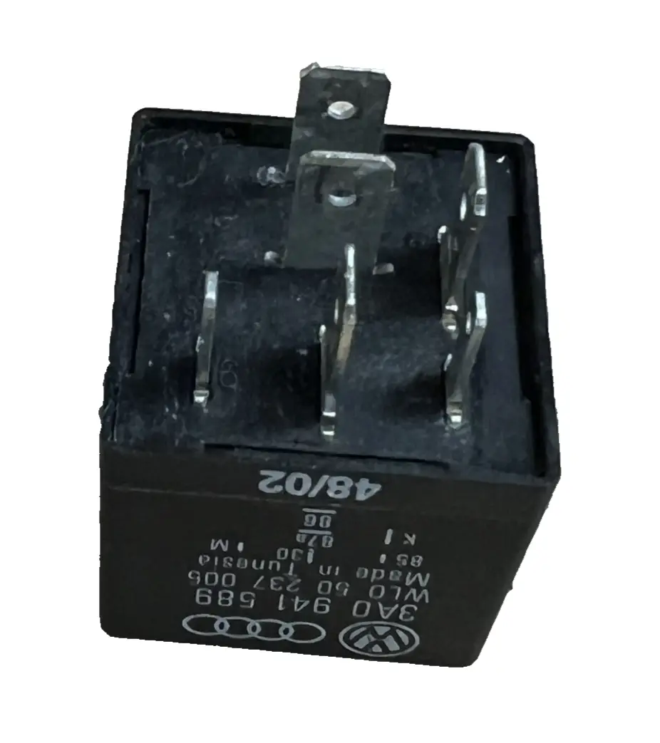Daytime Running Lights Relay #173 3A0 941 589 fits 1999-2002 Volkswagen Cabrio by Volkswagen