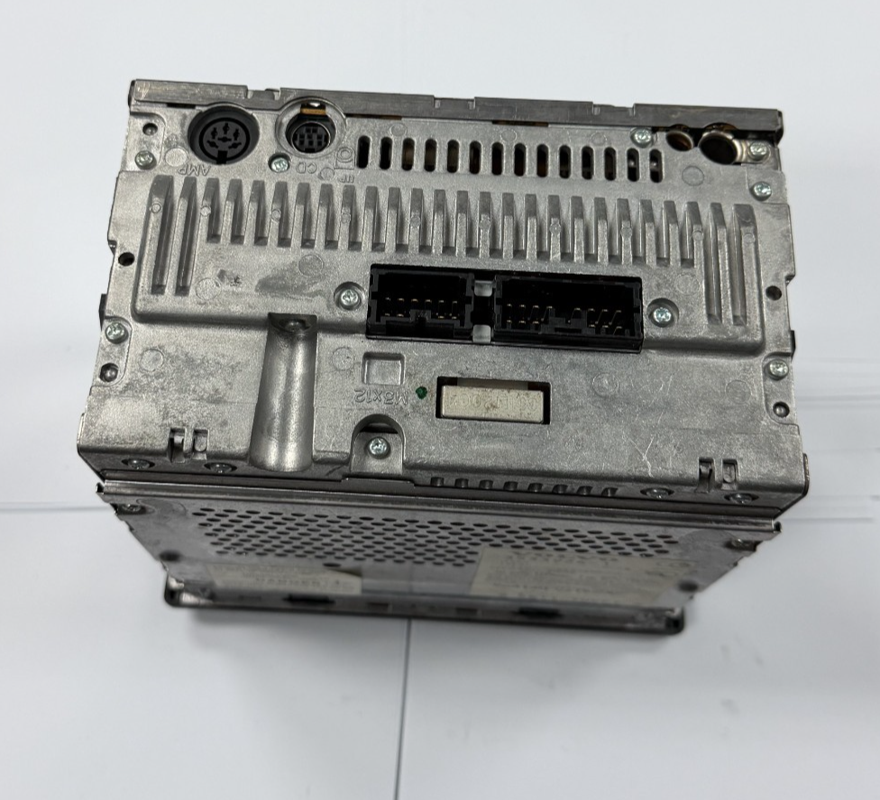 1993-2000 Volvo S90 AM FM Cassette Radio Tuner CD Tape Receiver 3533924-1