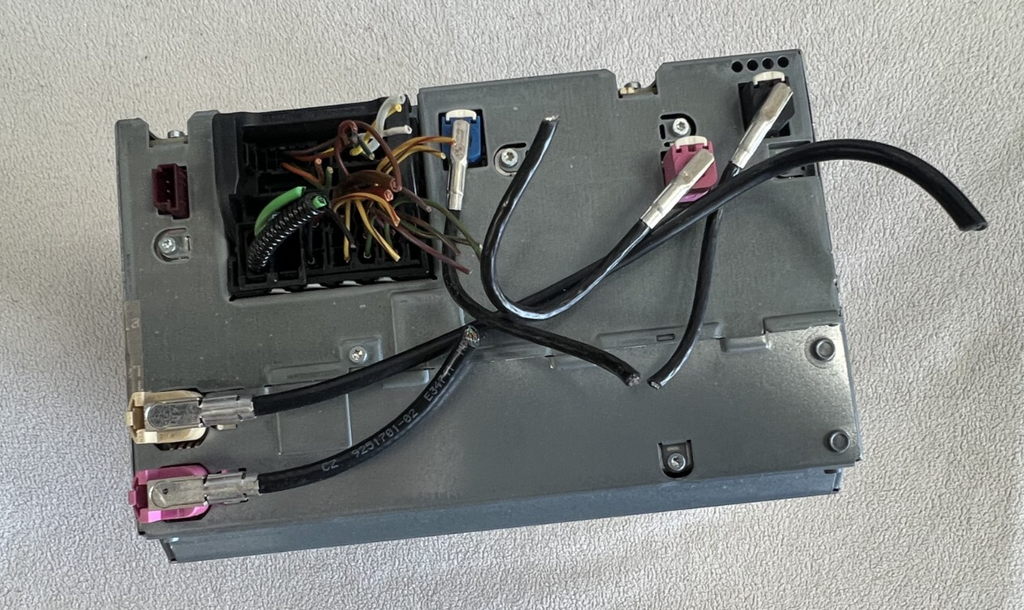 2012-2013 BMW 328i AM FM CD Player Stereo Radio Receiver OEM 9 289 214 01
