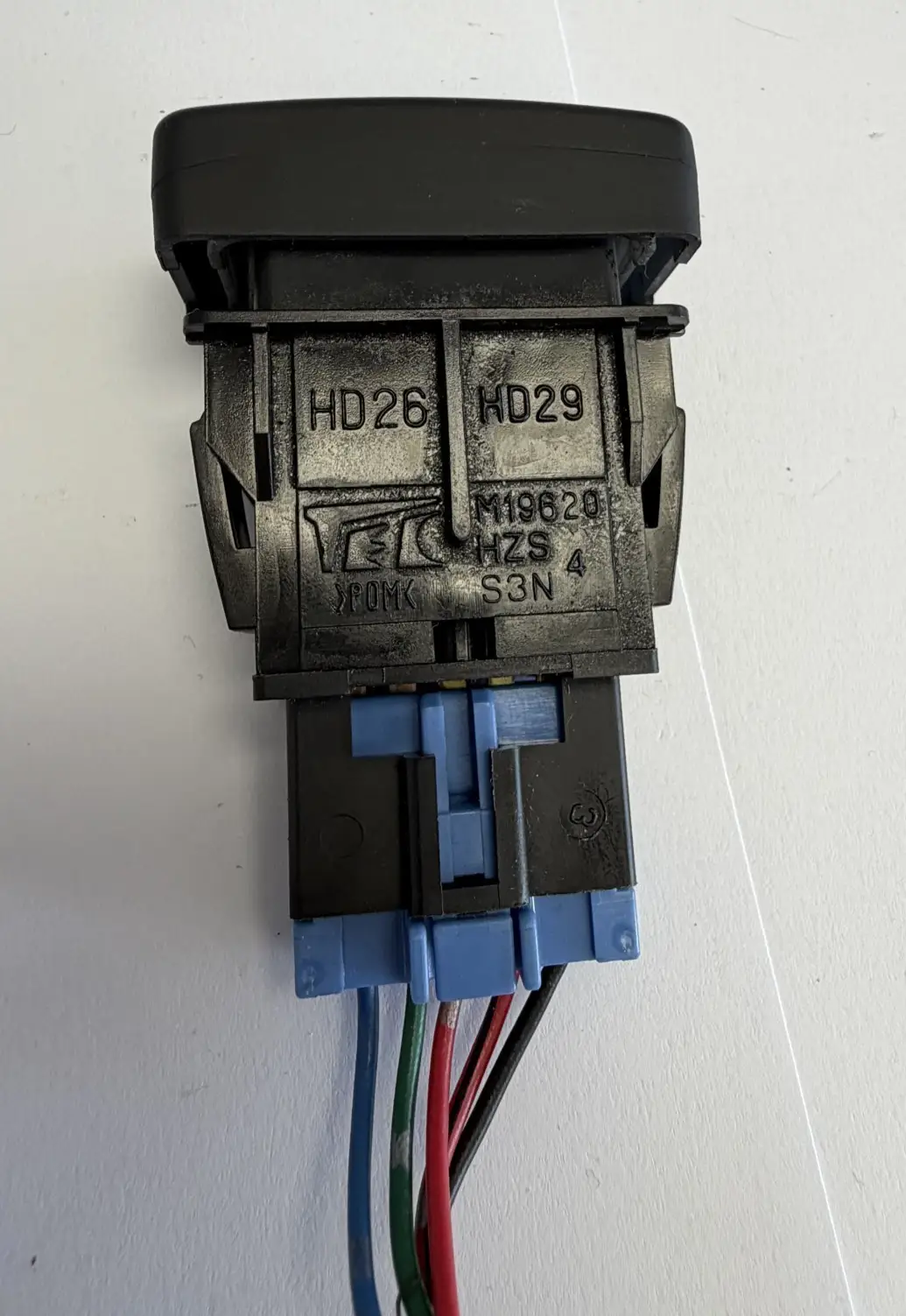 2005-2006 Honda CR-V Fog Light Lamp Button Switch M19620, M19902 Black by TEC