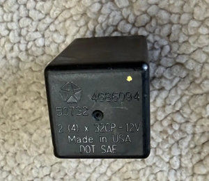 1997-2000 Dodge Caravan Turn Signal Relay OEM 4686094 / 50732