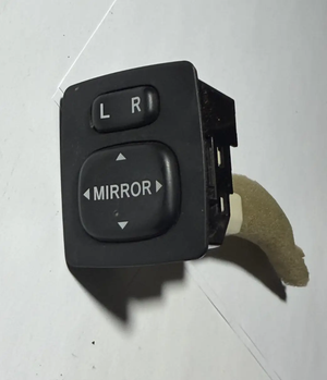 2010-2021 Toyota 4Runner Outer Side Wing Mirror Control Switch 183574