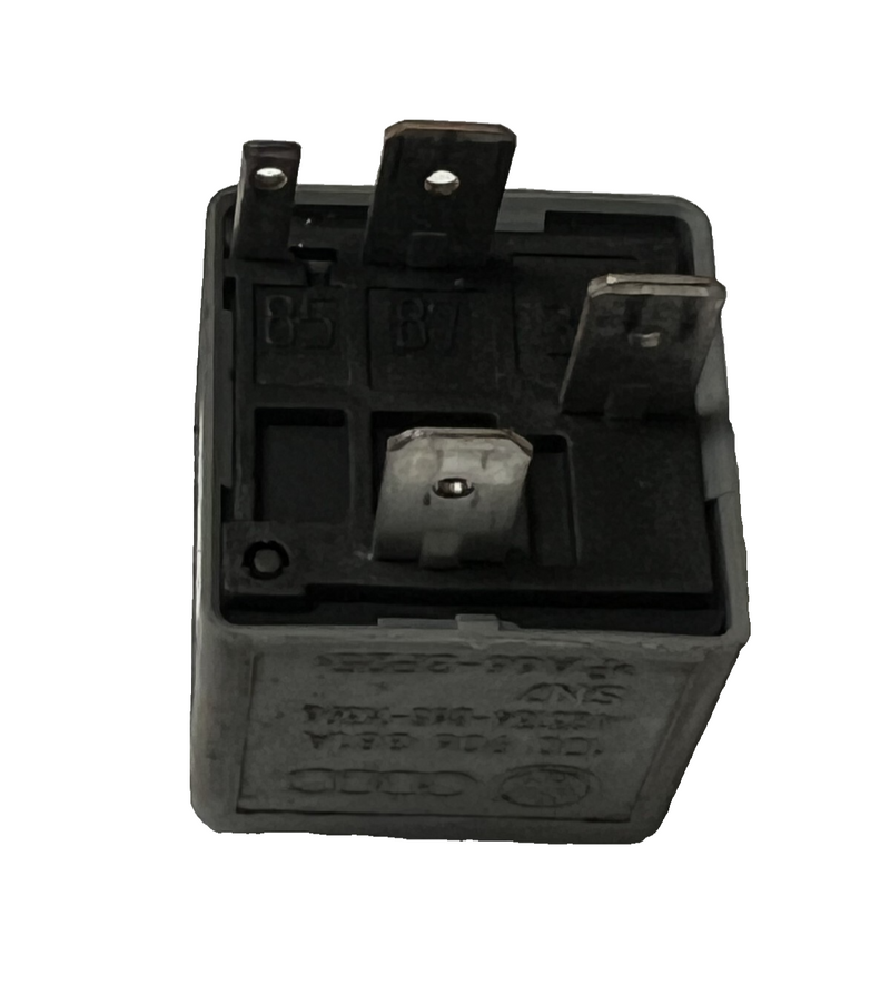 2002-2006 Volkswagen Beetle Glow Plug Relay OEM 1J0 906 381A, V23134-B63-X396