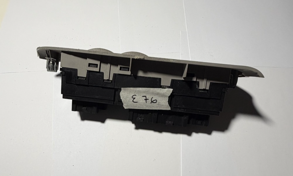 06-09 Chevy Trailblazer Driver Left Side Master Power Window Switch 15857719