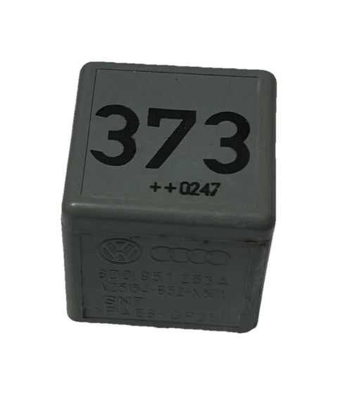 Volkswagen Passat Beetle Touareg Phaeton Audi A4 S4 A6 S6 Relay 8D0 951 253 A
