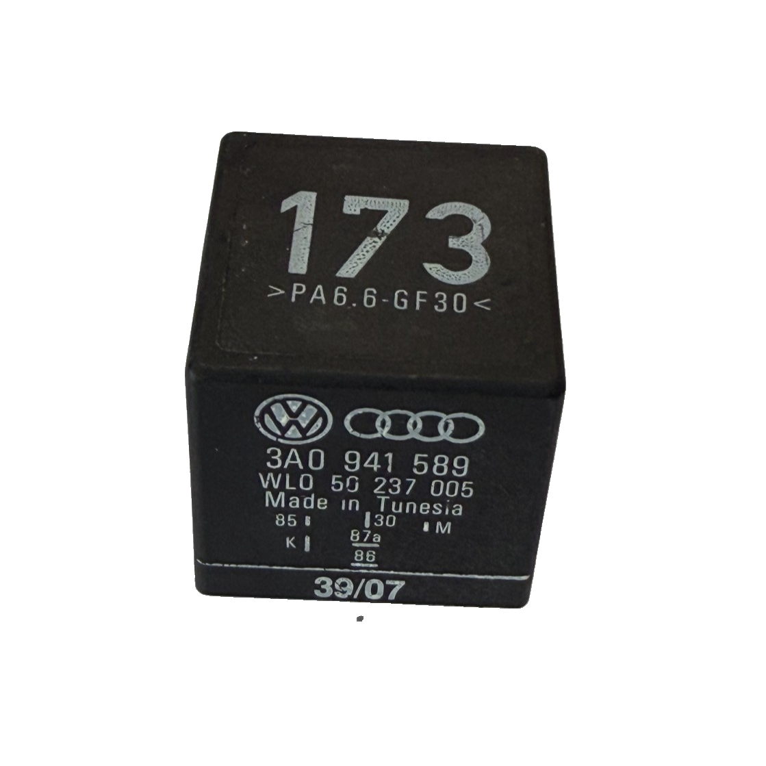 1999-2002 Volkswagen Cabrio Audi Daytime Running Light Relay 3A0 941 589 Black
