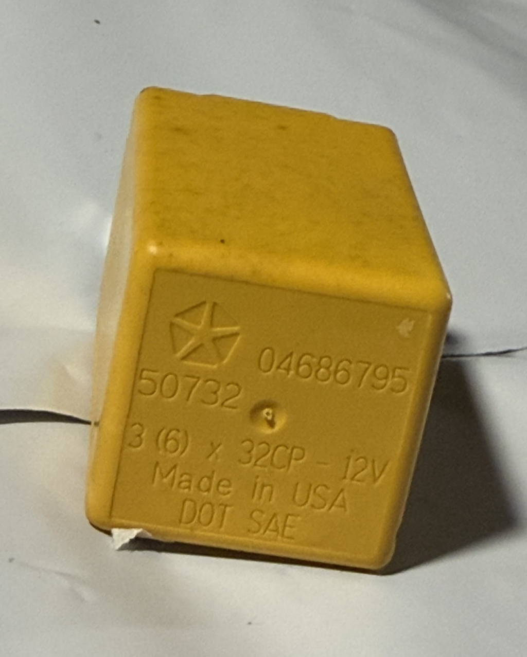 Turn Signal Flasher Relay 04686795, 50732 Yellow fits 98 99 00 Dodge Caravan