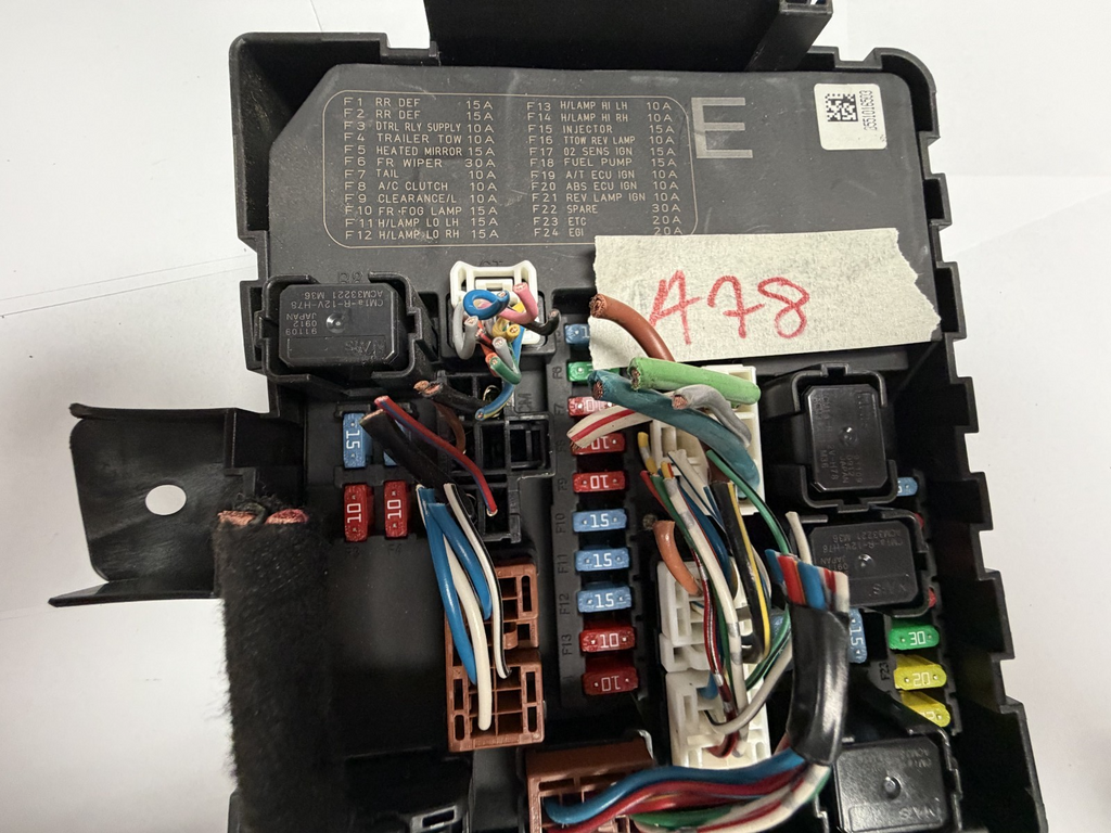 IPDM Power Distribution Module 284B7 ZE03B fits 2009-2012 Nissan Pathfinder