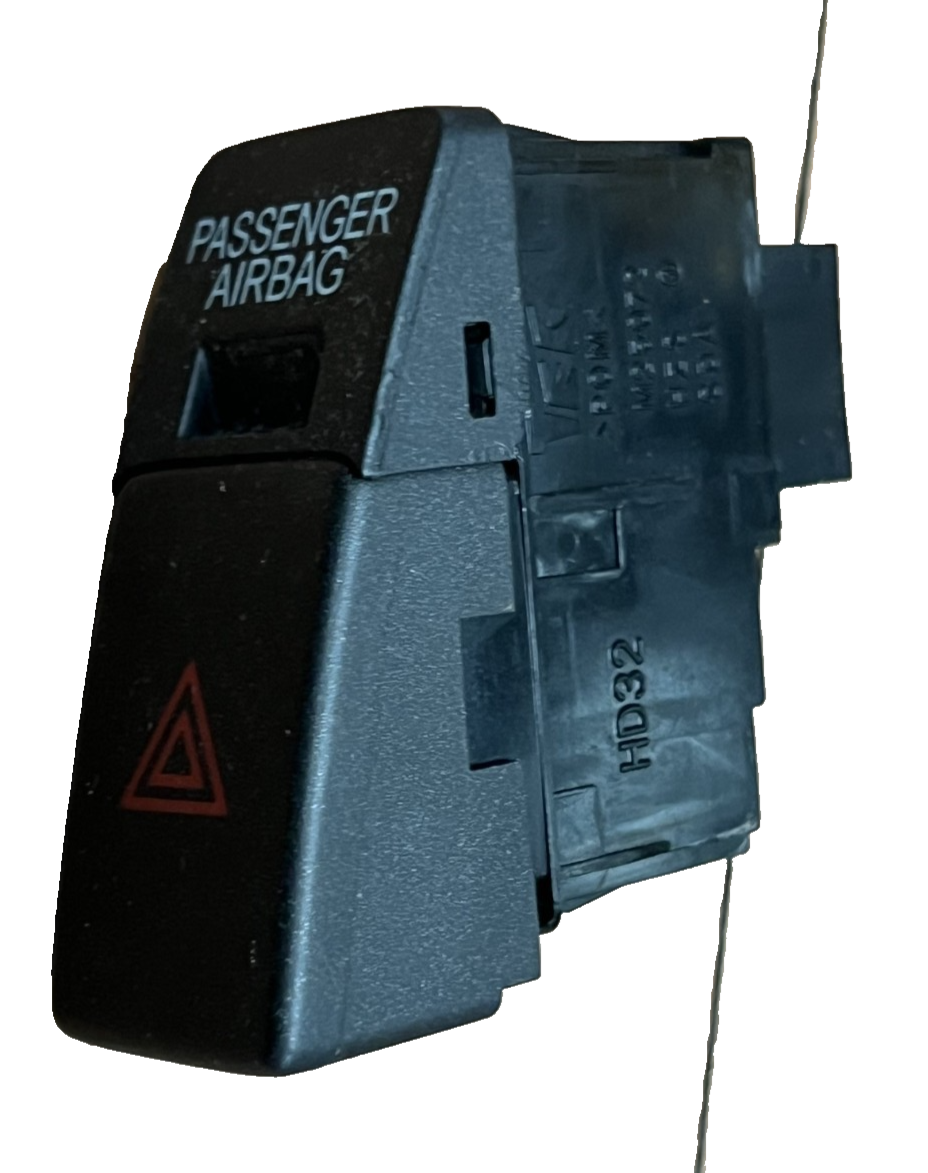 Emergency Hazard Flasher Switch M25072 fits 03 04 05 06 07  Honda Accord