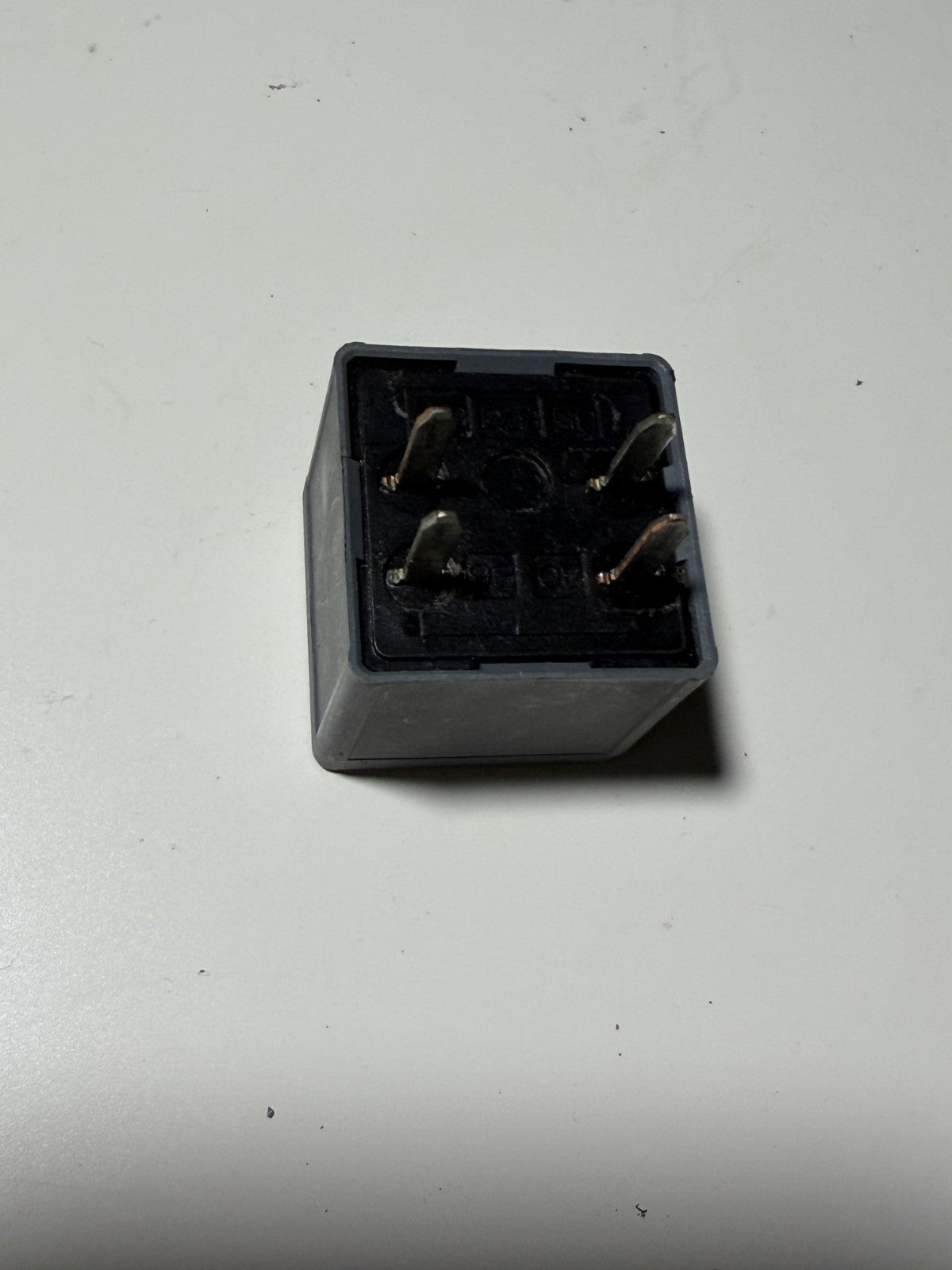 Tyco 4-Pin Starter Relay 12193604 3604 for Chevrolet/GMC